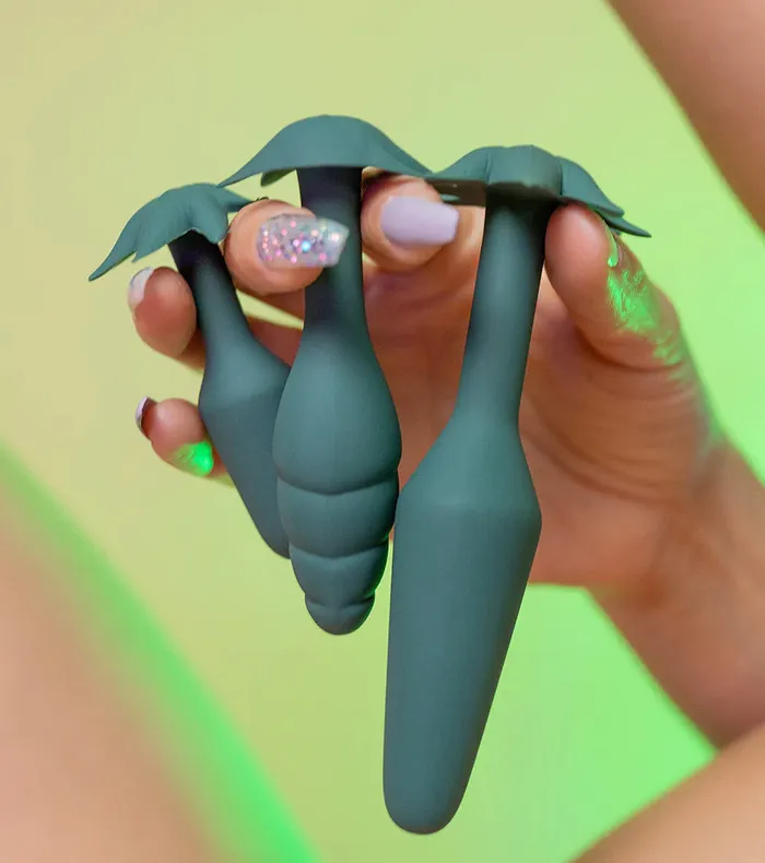 Anal Maia Toys Maia Toys Doobies Hemp Leaf Anal Trainer Silicone Set 3 Sizes 420 Series Anal Maia Toys Maia Toys Doobies Hemp Leaf Anal Trainer Silicone Set 3 Sizes 420 Series