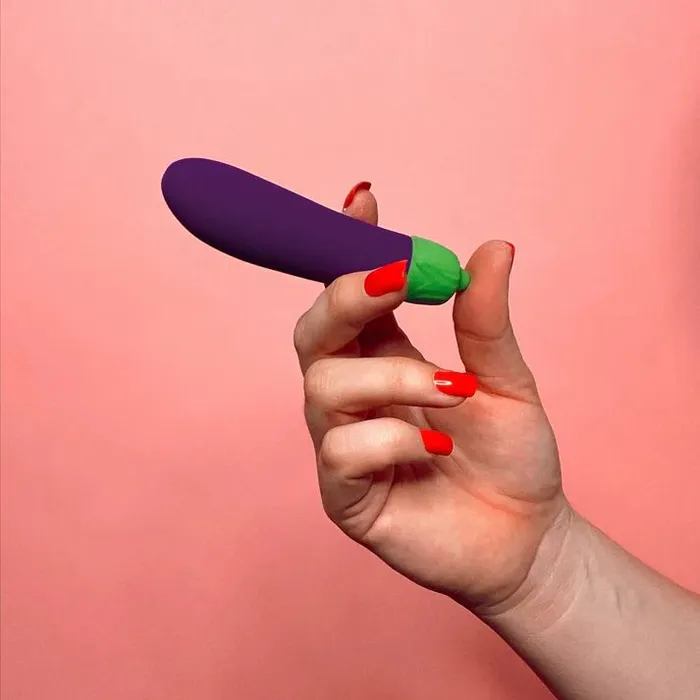 Eggplant Emojibator Ultra Discreet First Time Bullet Vibrator Dame Products Female Sex Toys