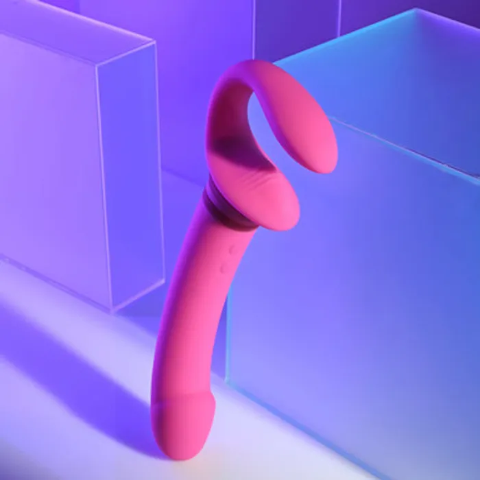 Evolved Novelties Female Sex Toys Sharing Is Caring Double Ended Wearable Strapless Strap On Vibrator Pink