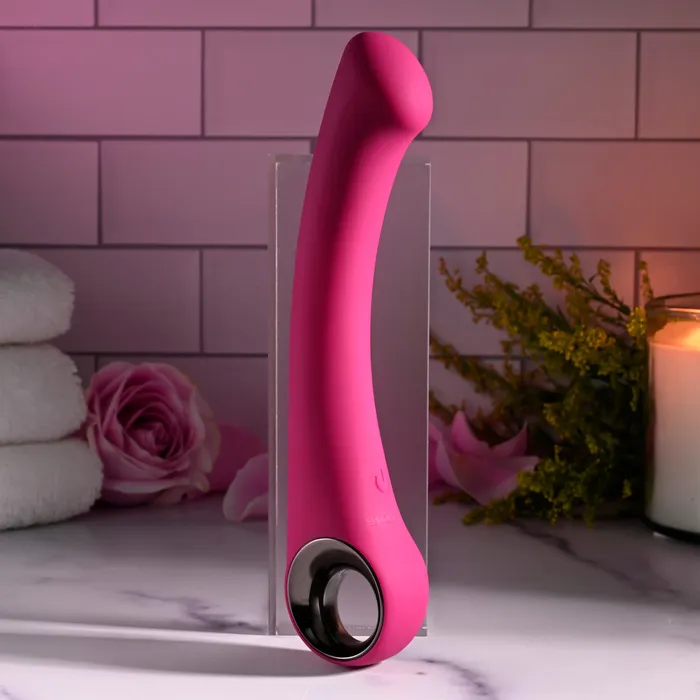 Female Sex Toys Evolved Novelties Pleasure Curve GSpot Vibrator with Finger Loop