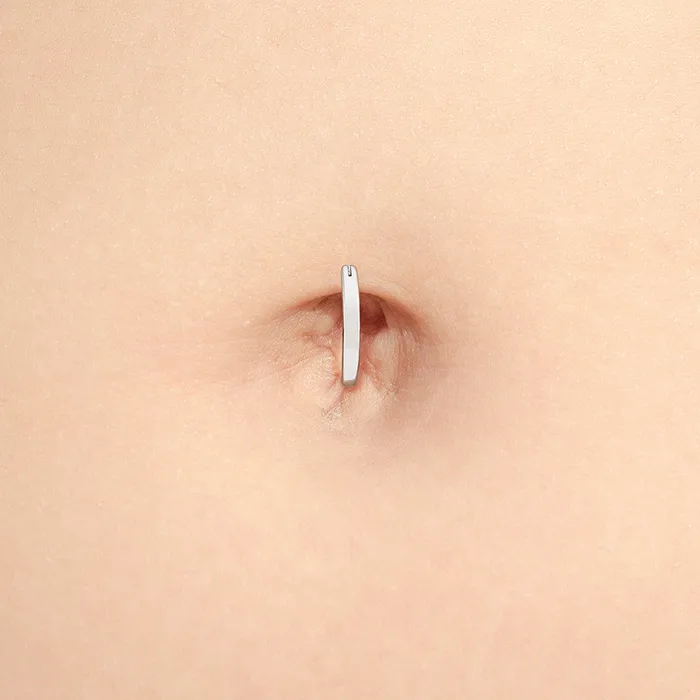 Tilum Vibrators Tilum 14g Titanium Crescent Curve Navel Clicker