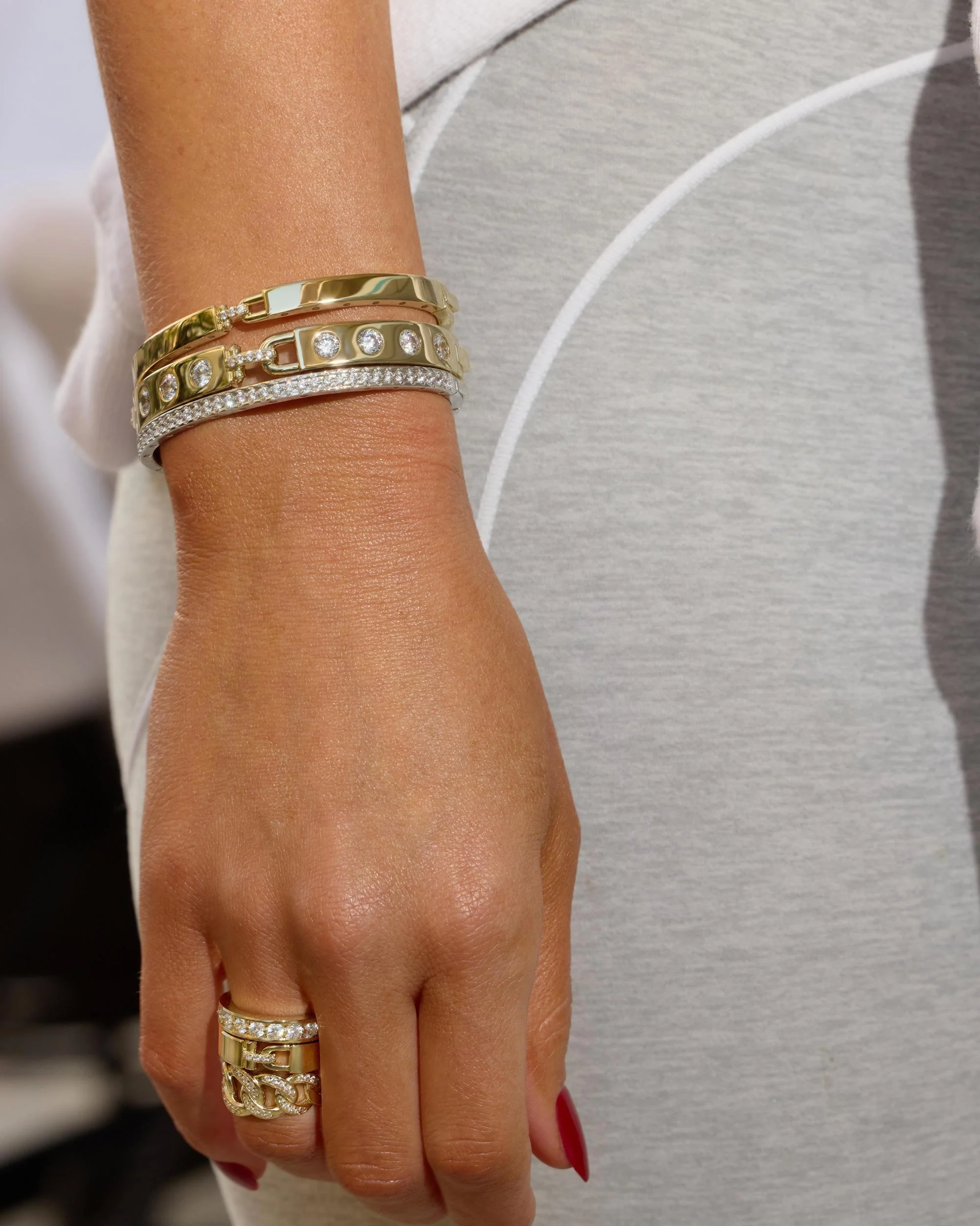 Ashley Rodeo Lock Cuff 9mm - Silver|White Diamondettes - Image 8