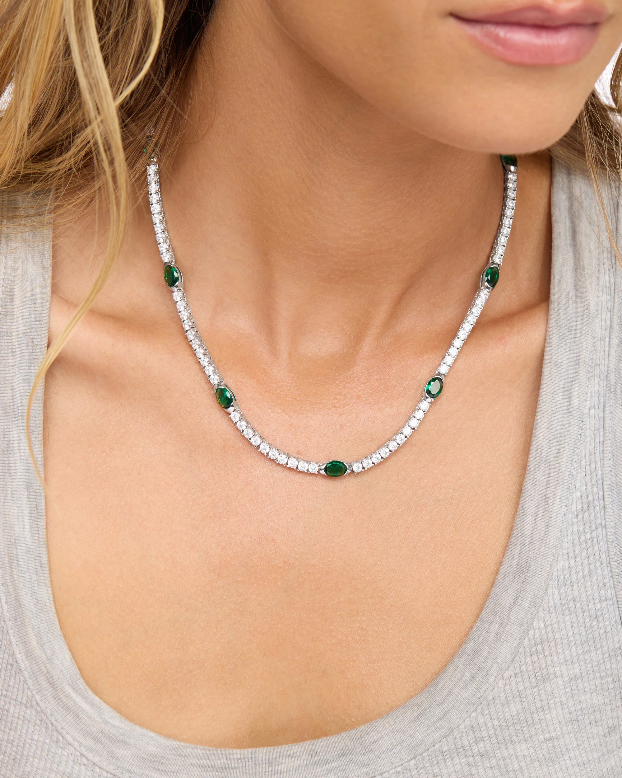 The Maven Tennis Necklace 3mm - Silver|Emerald - Image 2